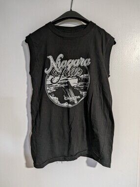 Vintage NIAGARA FALLS Graphic Muscle Tee